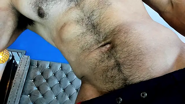 latinhotmuscle online show from January 19, 2026, 1:31 am