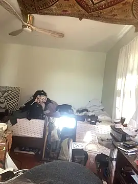 Snapshot of XanderOzzz chatting on February 11, 2026, 4:07 pm XanderOzzz online show from February 11, 2026, 4:07 pm