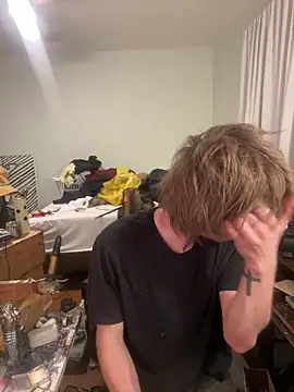 Snapshot of XanderOzzz chatting on March 27, 2026, 8:26 am XanderOzzz online show from March 27, 2026, 8:26 am