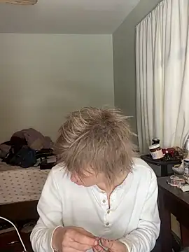 Snapshot of XanderOzzz chatting on January 31, 2026, 7:12 pm XanderOzzz online show from January 31, 2026, 7:12 pm