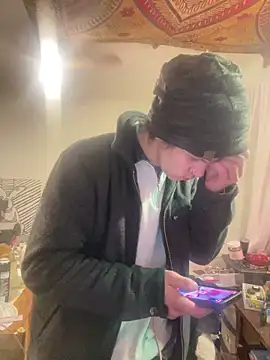 Snapshot of XanderOzzz chatting on February 16, 2026, 1:37 am XanderOzzz online show from February 16, 2026, 1:37 am