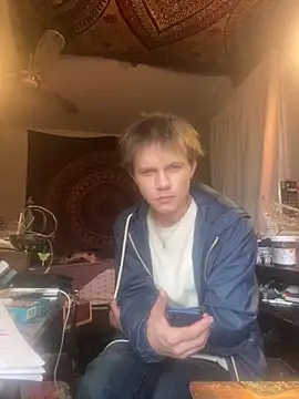 XanderOzzz online show from November 21, 2025, 9:25 pm