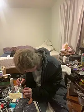 Snapshot of XanderOzzz chatting on January 17, 2026, 8:29 am XanderOzzz online show from January 17, 2026, 8:29 am