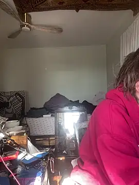 Snapshot of XanderOzzz chatting on February 13, 2026, 7:25 pm XanderOzzz online show from February 13, 2026, 7:25 pm