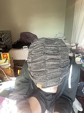 Snapshot of XanderOzzz chatting on February 16, 2026, 7:01 pm XanderOzzz online show from February 16, 2026, 7:01 pm