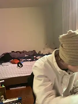 Snapshot of XanderOzzz chatting on January 19, 2026, 7:23 am XanderOzzz online show from January 19, 2026, 7:23 am