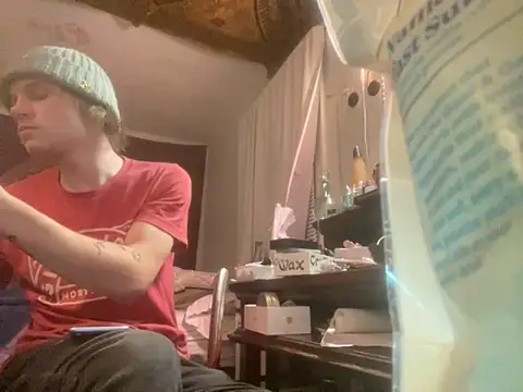 XanderOzzz online show from September 20, 2025, 7:35 am