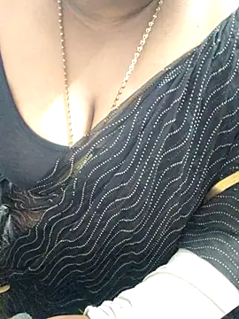 Snapshot of Tamil-rami chatting on October 10, 2025, 5:19 am Tamil-rami online show from October 10, 2025, 5:19 am