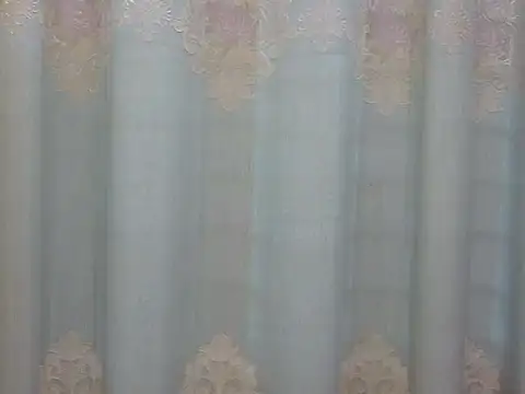 smallcuute online show from October 15, 2025, 1:04 am