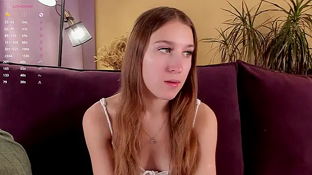 NanaMertins online show from September 14, 2025, 1:06 am