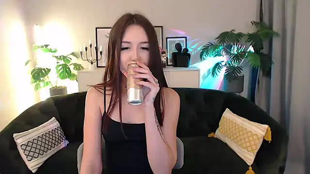 BlackEyesGirl online show from November 14, 2025, 6:39 am