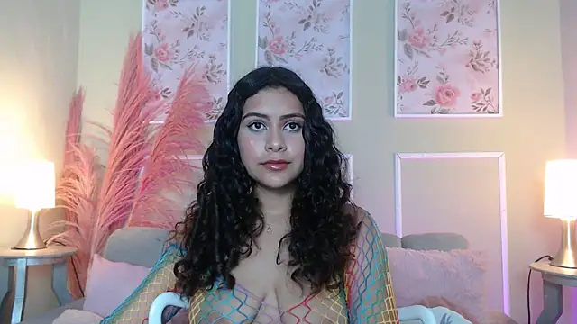 CurlyDani online show from October 13, 2025, 7:04 pm