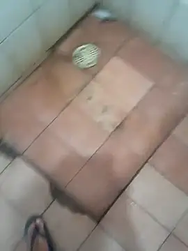 morenosfd069 online show from April 18, 2026, 10:39 am