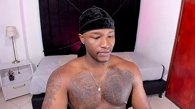 chrstian lewis1 online show from September 13, 2025, 12:05 pm