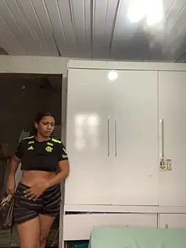 Crisschiavo online show from November 15, 2025, 12:53 pm