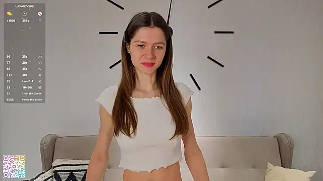 MinaMancilla online show from September 26, 2025, 4:19 am