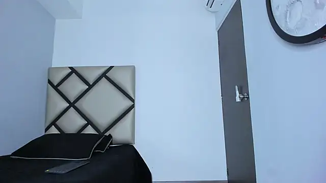 Snapshot of aurora_tziu chatting on September 25, 2025, 3:56 am aurora tziu online show from September 25, 2025, 3:56 am