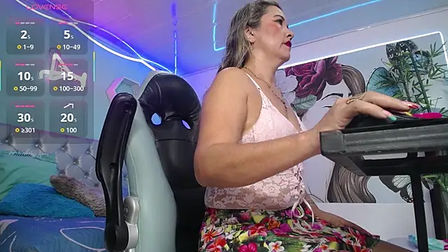 Snapshot of noelia_milf19 chatting on January 6, 2026, 4:00 pm noelia milf19 online show from January 6, 2026, 4:00 pm