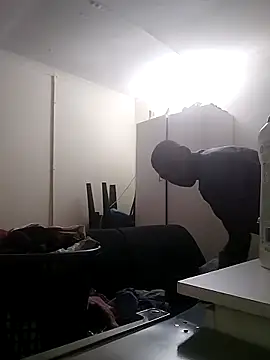 TmanZim2025 online show from September 18, 2025, 6:11 pm