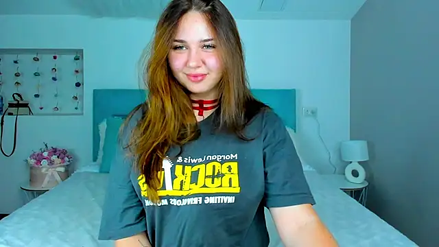 Blush Beauty   online show from September 21, 2025, 8:03 pm