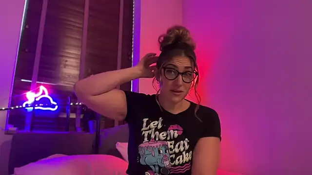 MistresssX online show from October 15, 2025, 8:17 pm