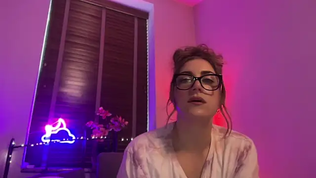 MistresssX online show from October 7, 2025, 3:02 pm