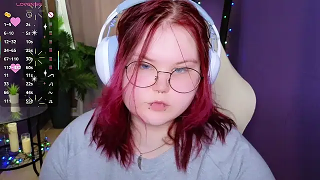 fillisfox  online show from March 27, 2026, 11:22 am