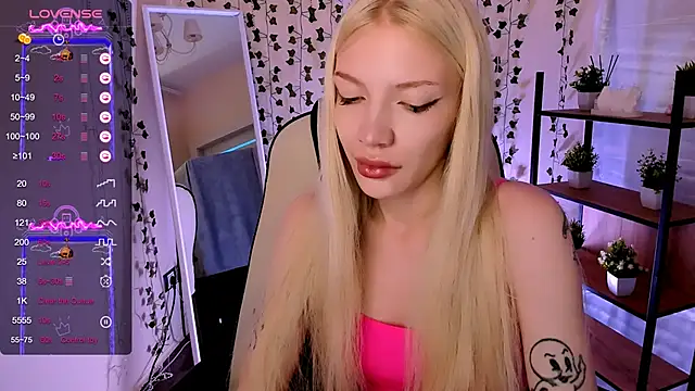 Snapshot of AnyaTaylor_ chatting on June 2, 2026, 2:22 am AnyaTaylor online show from June 2, 2026, 2:22 am