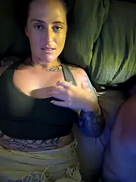 Snapshot of OdetteDelane chatting on October 29, 2025, 9:30 am OdetteDelane online show from October 29, 2025, 9:30 am