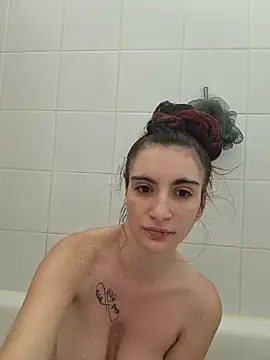 Michou02xXx online show from May 16, 2026, 11:20 am