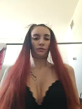 Snapshot of Michou02xXx chatting on April 14, 2026, 11:15 am Michou02xXx online show from April 14, 2026, 11:15 am