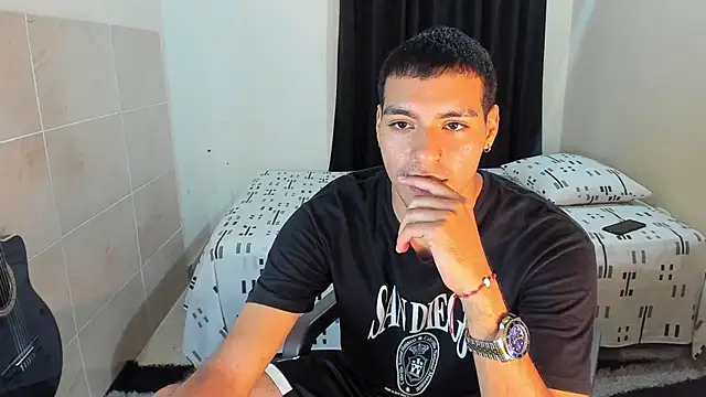 TeamPorn 19 online show from October 11, 2025, 4:35 am