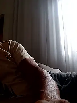 Binhocrs online show from September 30, 2025, 5:08 pm