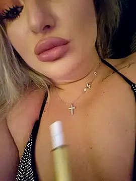 Blondie Sasha online show from December 2, 2025, 8:32 pm