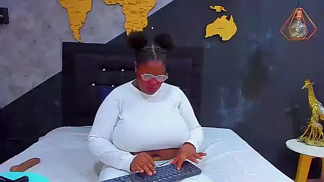 Maiam  Rossi online show from October 18, 2025, 12:40 pm