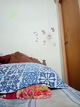 Snapshot of jenyfer709 chatting on September 18, 2025, 8:23 pm jenyfer709 online show from September 18, 2025, 8:23 pm