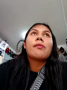 Snapshot of burbuja02 chatting on February 5, 2026, 7:32 pm burbuja02 online show from February 5, 2026, 7:32 pm