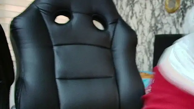 CharlotteSchmidtt online show from September 11, 2025, 12:49 pm