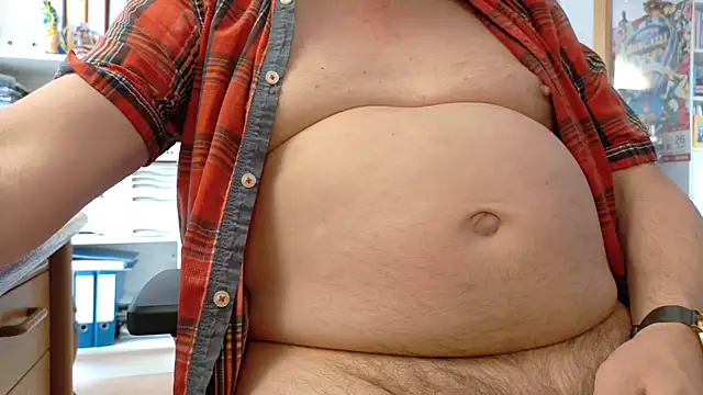 Snapshot of circus_bear@xh chatting on June 9, 2026, 3:46 pm circus bearxh online show from June 9, 2026, 3:46 pm