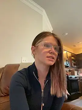 Snapshot of Riley_ray69 chatting on September 17, 2025, 6:32 pm Riley ray69 online show from September 17, 2025, 6:32 pm