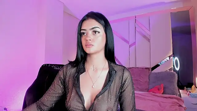 EmmaStonns online show from January 6, 2026, 1:26 pm