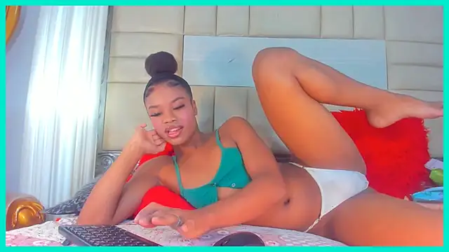 EbonyWildYou online show from September 8, 2025, 3:44 pm