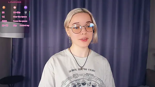 Snapshot of EdaKirkIin chatting on November 27, 2025, 5:52 am EdaKirkIin online show from November 27, 2025, 5:52 am