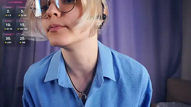 Snapshot of EdaKirkIin chatting on September 29, 2025, 6:09 am EdaKirkIin online show from September 29, 2025, 6:09 am