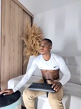 liambolt online show from September 16, 2025, 4:02 am