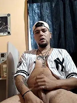 Snapshot of Juuaanp3 chatting on October 15, 2025, 10:29 pm Juuaanp3 online show from October 15, 2025, 10:29 pm