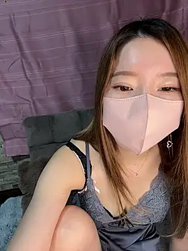 yuuhichan online show from February 12, 2026, 4:56 am