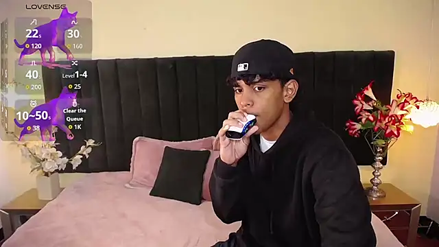 Snapshot of jhos_padill chatting on October 25, 2025, 1:23 pm jhos padill online show from October 25, 2025, 1:23 pm