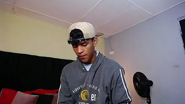 Snapshot of jhos_padill chatting on September 19, 2025, 1:26 pm jhos padill online show from September 19, 2025, 1:26 pm