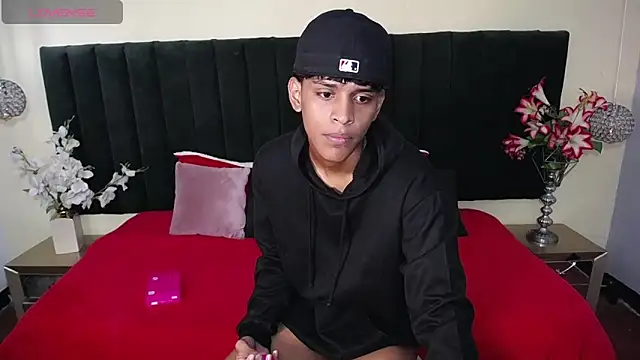 Snapshot of jhos_padill chatting on October 4, 2025, 1:23 pm jhos padill online show from October 4, 2025, 1:23 pm